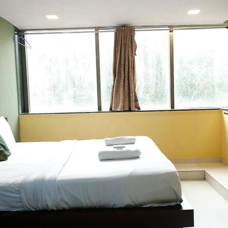 Hotel Artusinn Midc Andheri East มุมไบ ภายนอก รูปภาพ